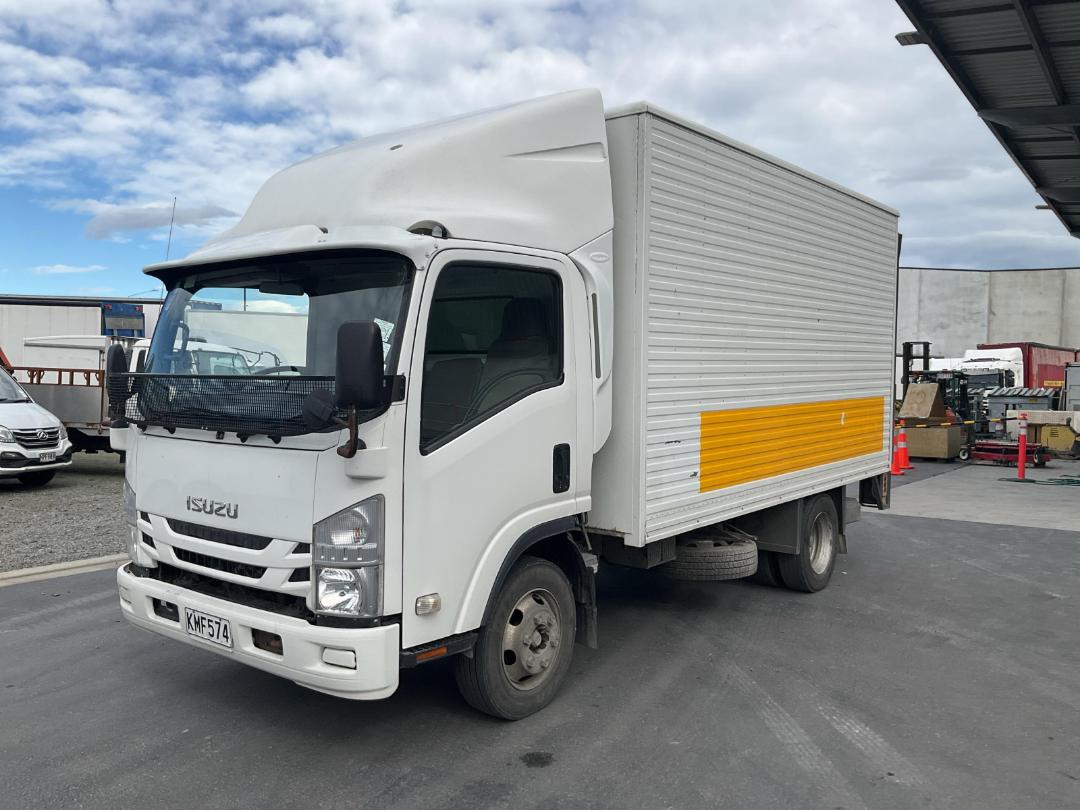 Photo '10' of Isuzu N Series NPR325M Box Body Photo '10' of Isuzu N Series NPR325M Box Body