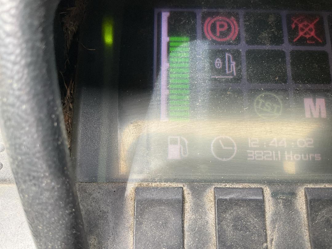 Photo '14' of JACOBSEN HR700 ROUGH MOWER Mower Photo '14' of JACOBSEN HR700 ROUGH MOWER Mower