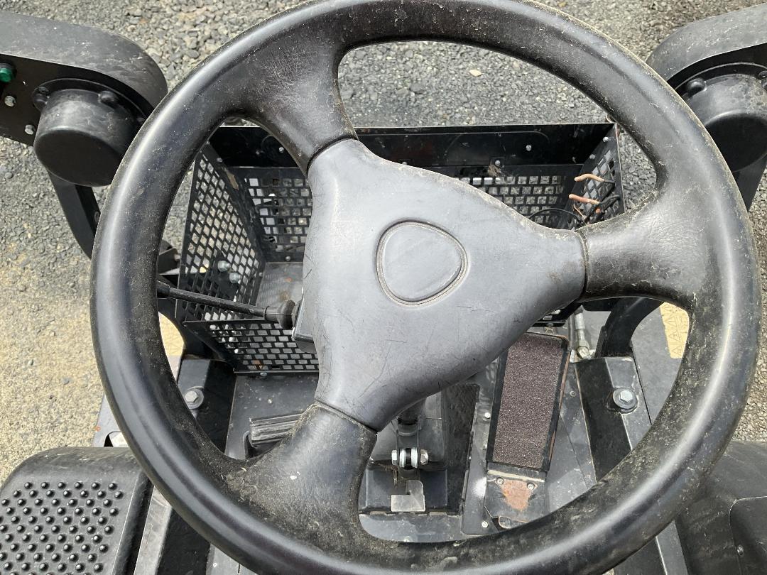 Photo '16' of JACOBSEN HR700 ROUGH MOWER Mower Photo '16' of JACOBSEN HR700 ROUGH MOWER Mower