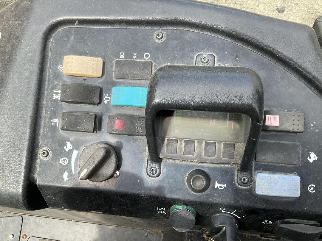 Photo '13' of JACOBSEN HR700 ROUGH MOWER Mower Photo '13' of JACOBSEN HR700 ROUGH MOWER Mower