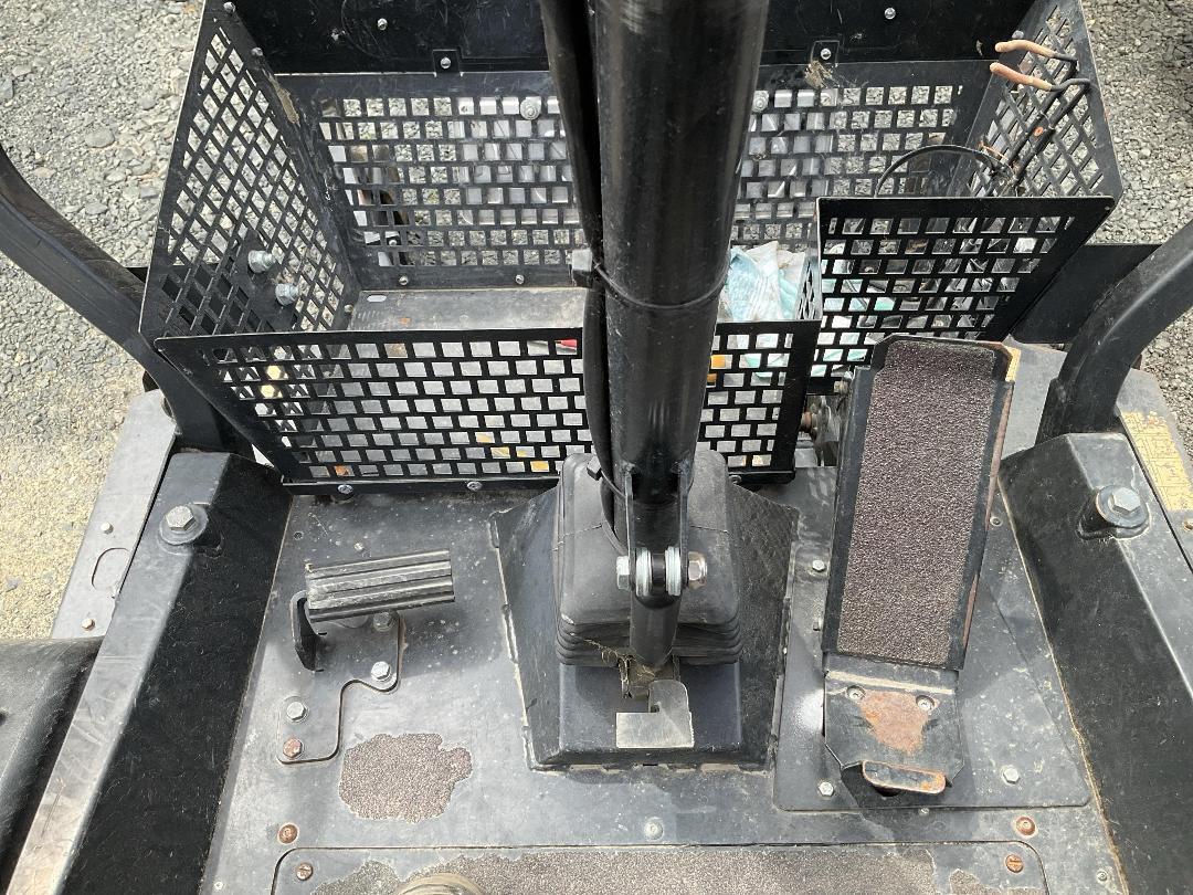 Photo '17' of JACOBSEN HR700 ROUGH MOWER Mower Photo '17' of JACOBSEN HR700 ROUGH MOWER Mower