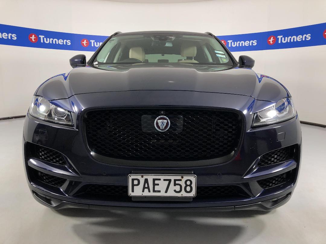 Photo '2' of Jaguar F-Pace