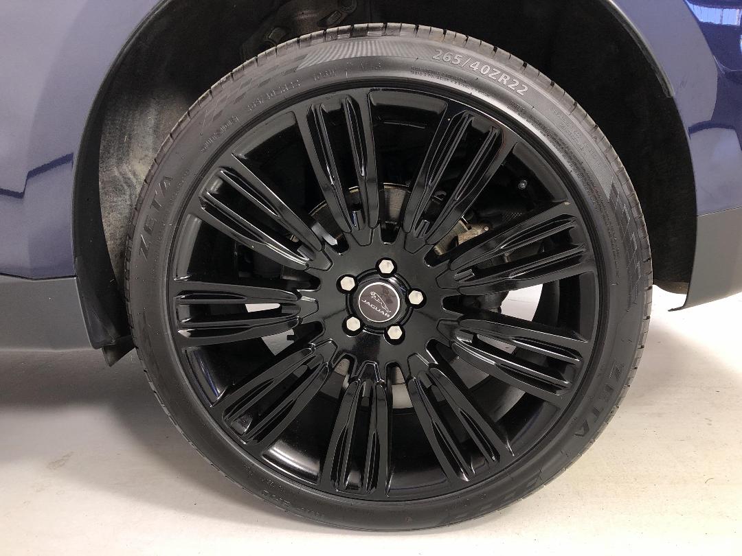 Photo '11' of Jaguar F-Pace