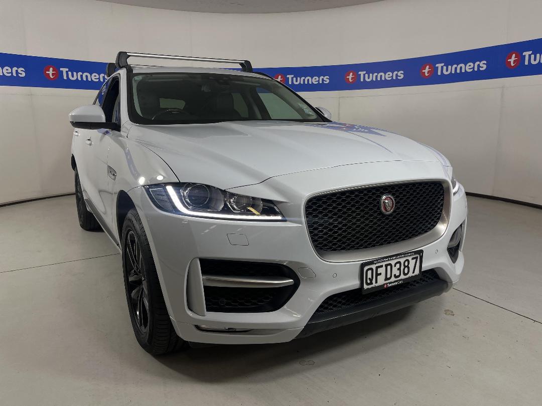 Photo '26' of Jaguar F-Pace Photo '26' of Jaguar F-Pace