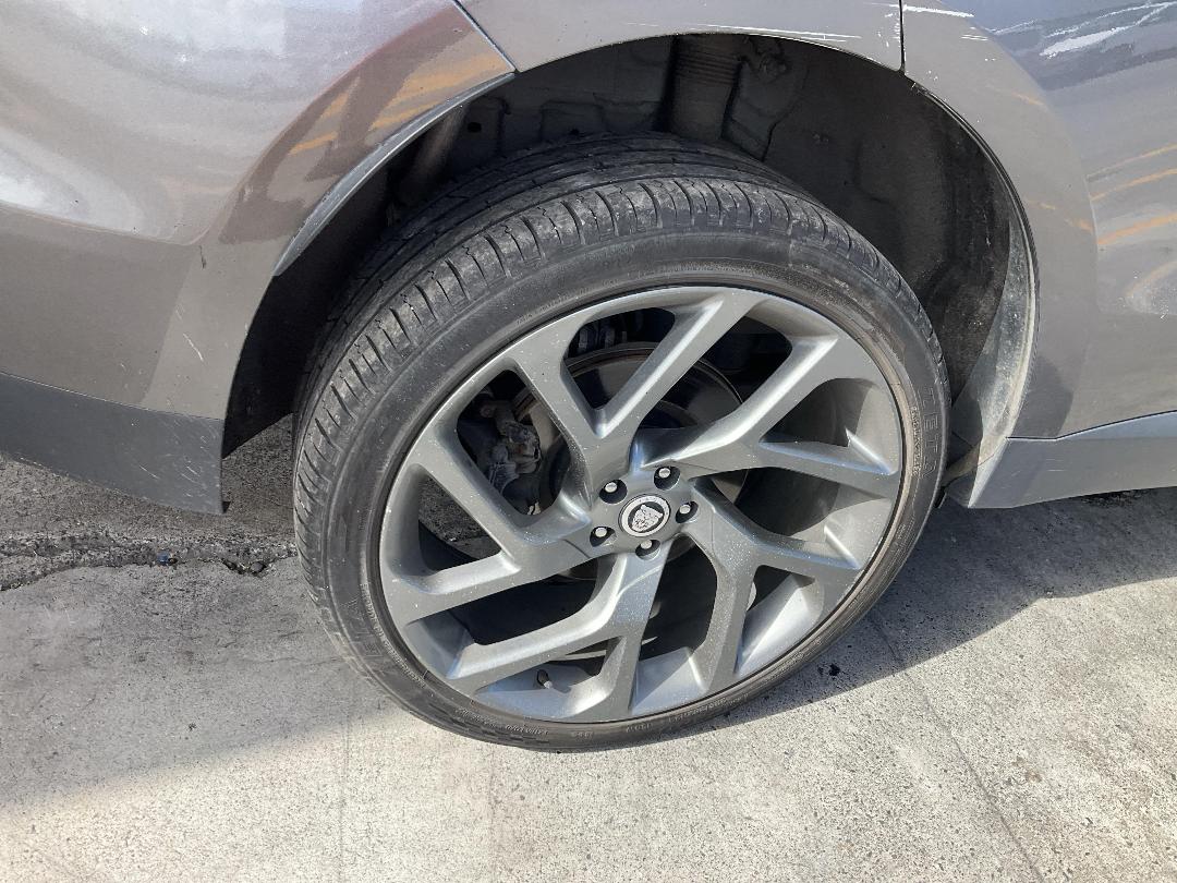 Photo '9' of Jaguar F-Pace