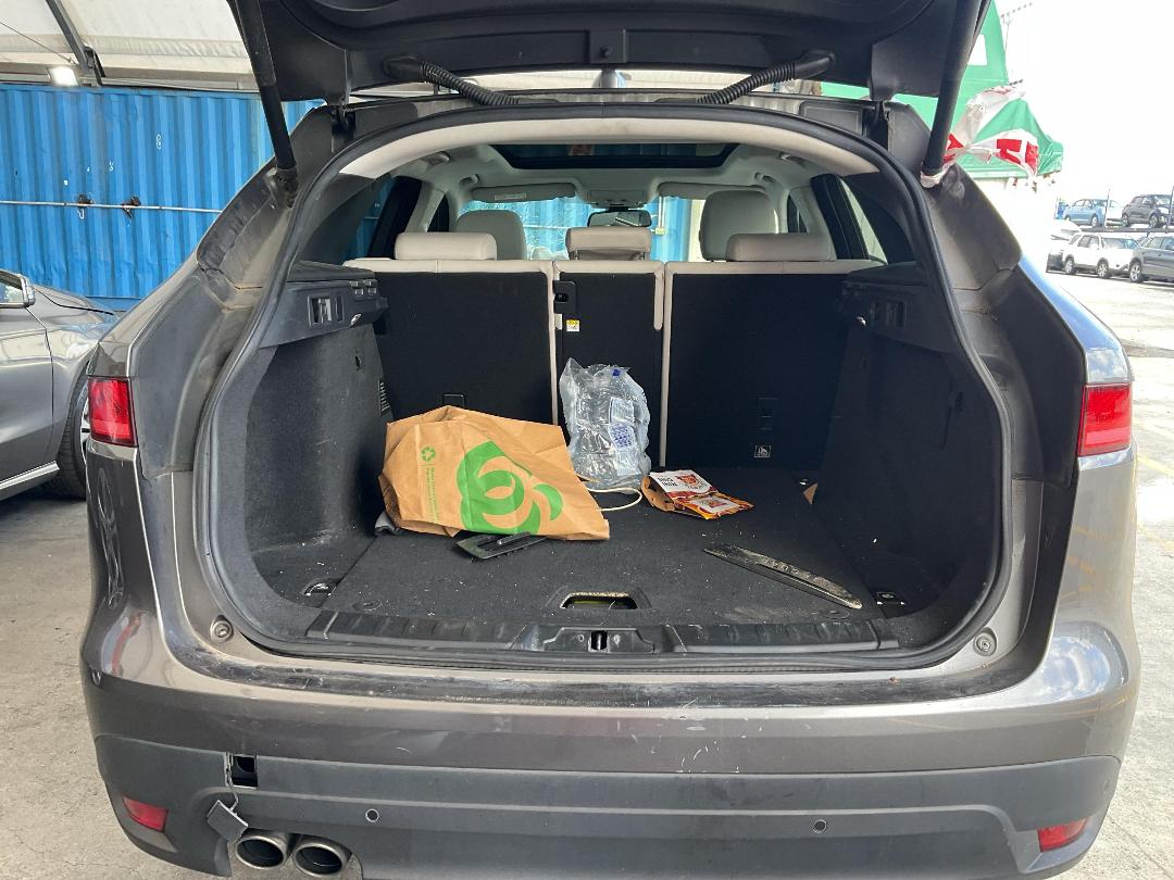 Photo '14' of Jaguar F-Pace