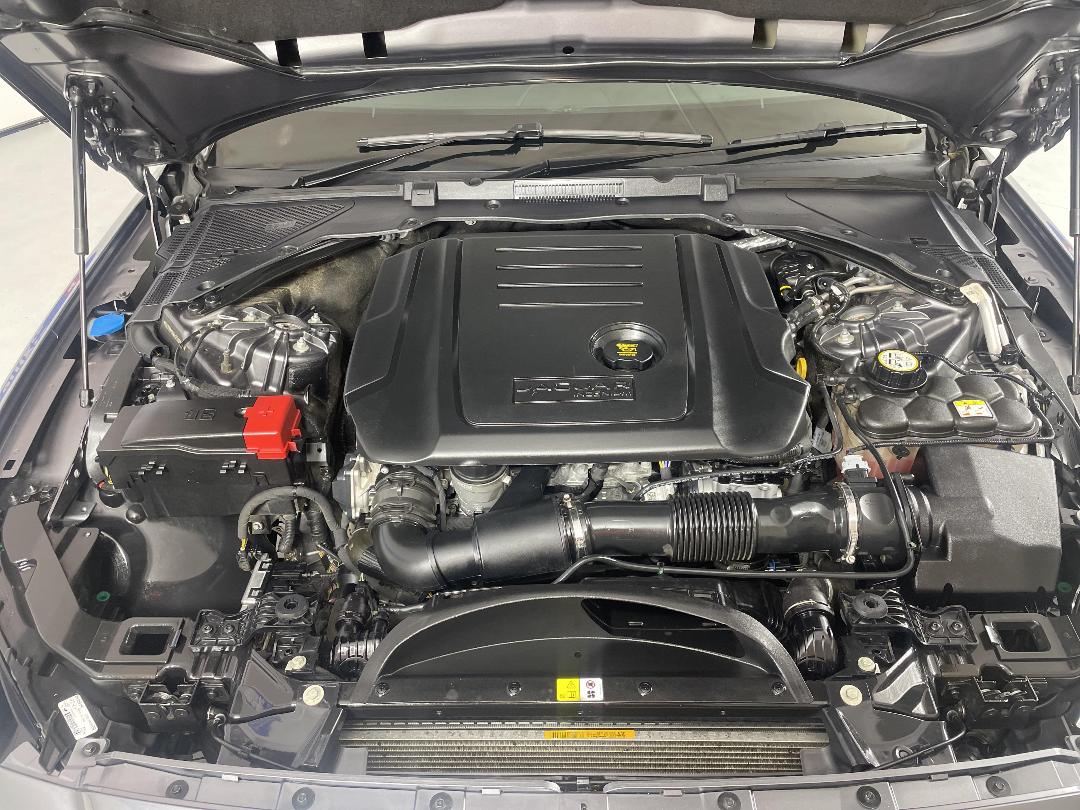 Photo '13' of Jaguar XF Photo '13' of Jaguar XF