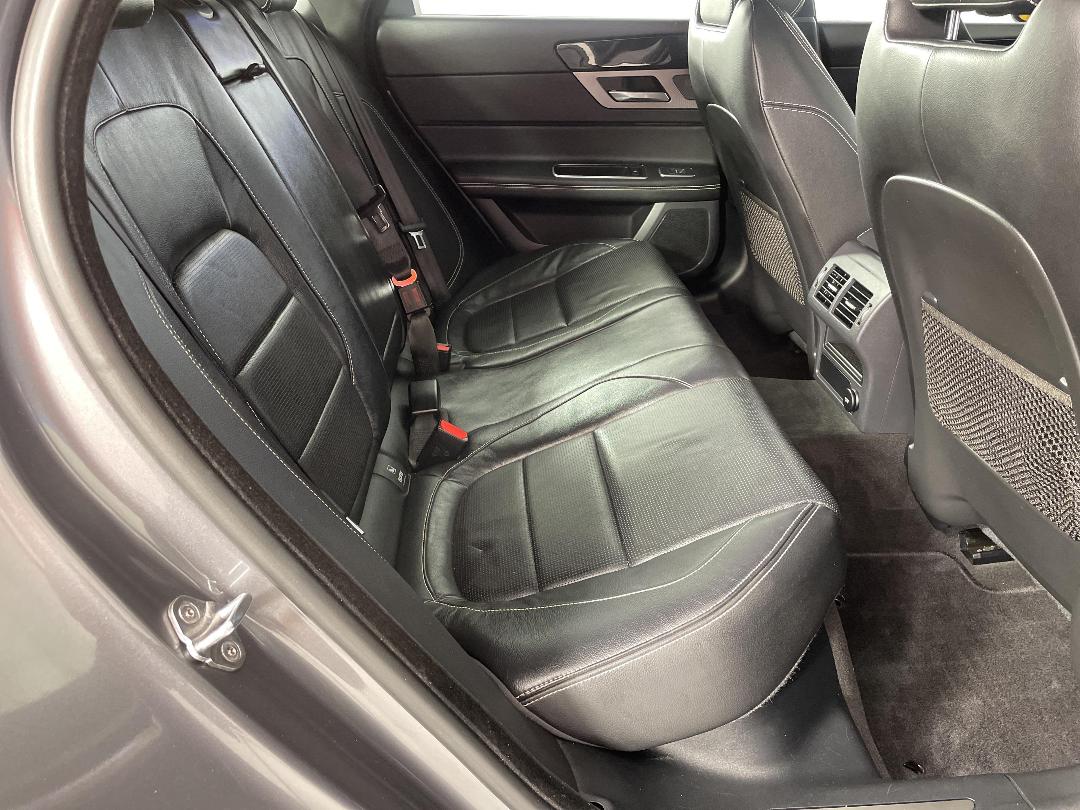 Photo '20' of Jaguar XF Photo '20' of Jaguar XF