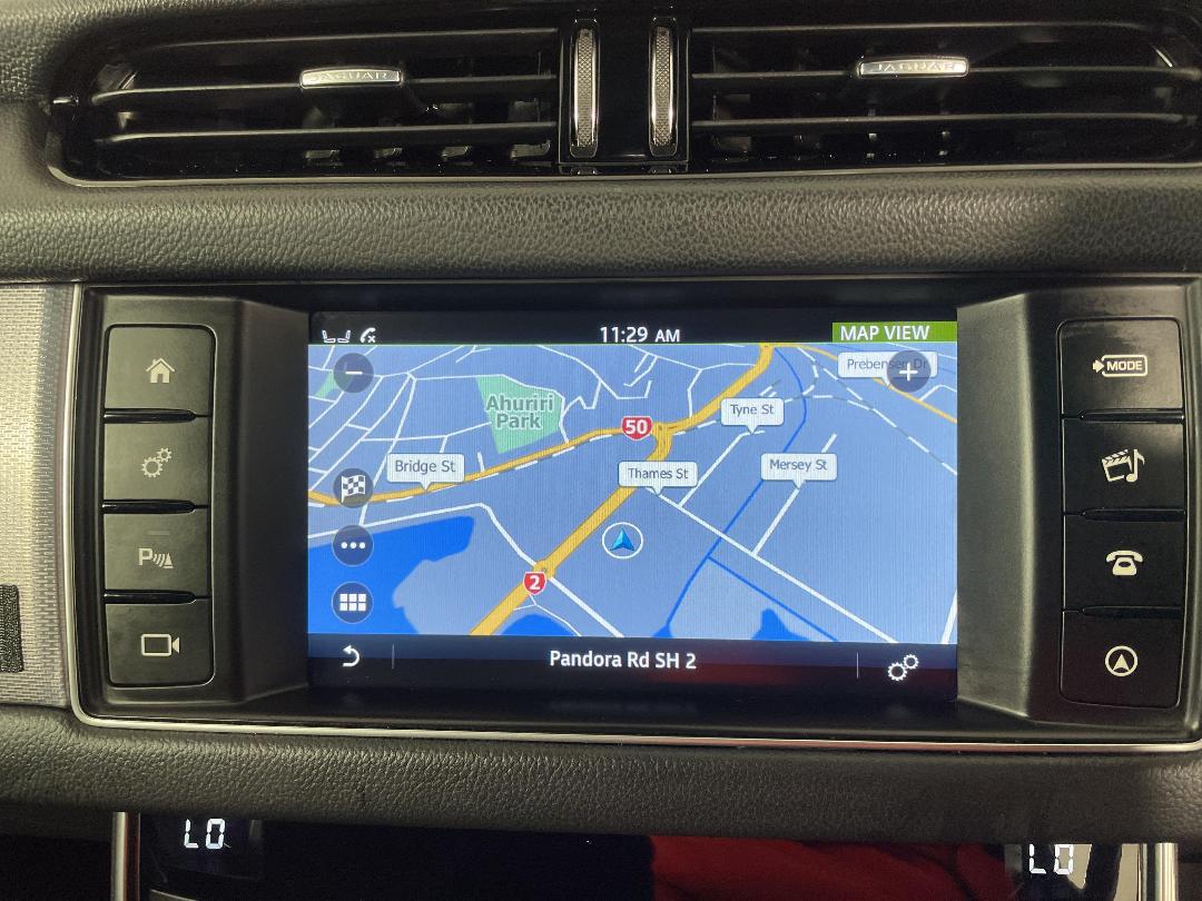 Photo '31' of Jaguar XF Photo '31' of Jaguar XF