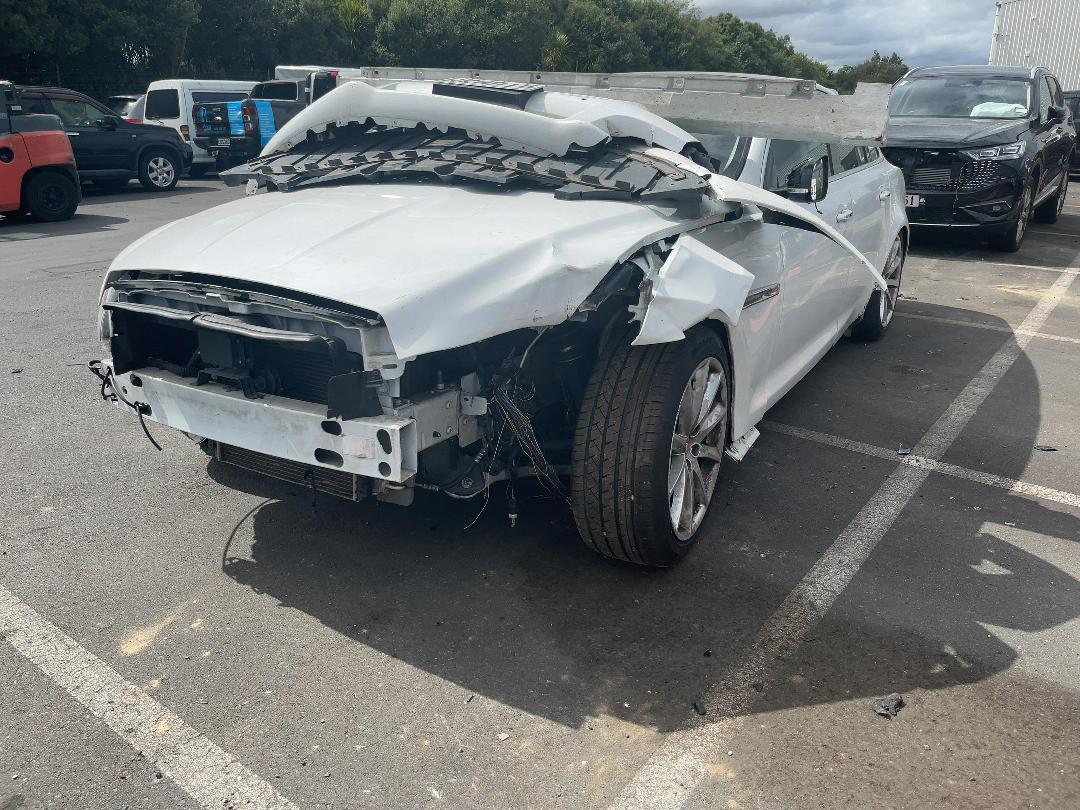 Photo '3' of Jaguar XJ Auto