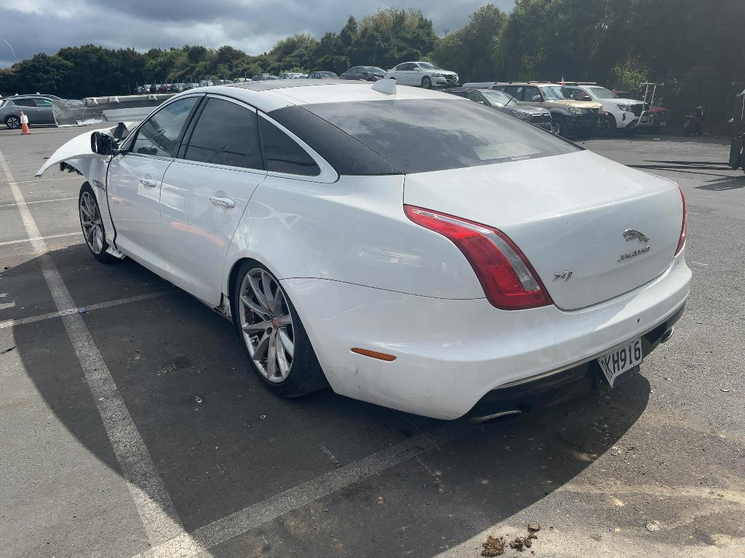 Photo '4' of Jaguar XJ Auto