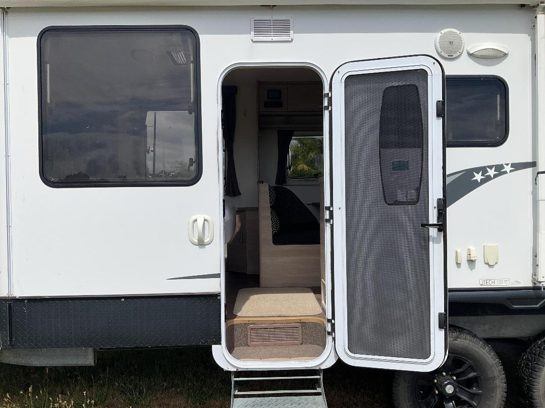 Photo '13' of JAYCO STARCRAFT Caravan - Tandem Photo '13' of JAYCO STARCRAFT Caravan - Tandem