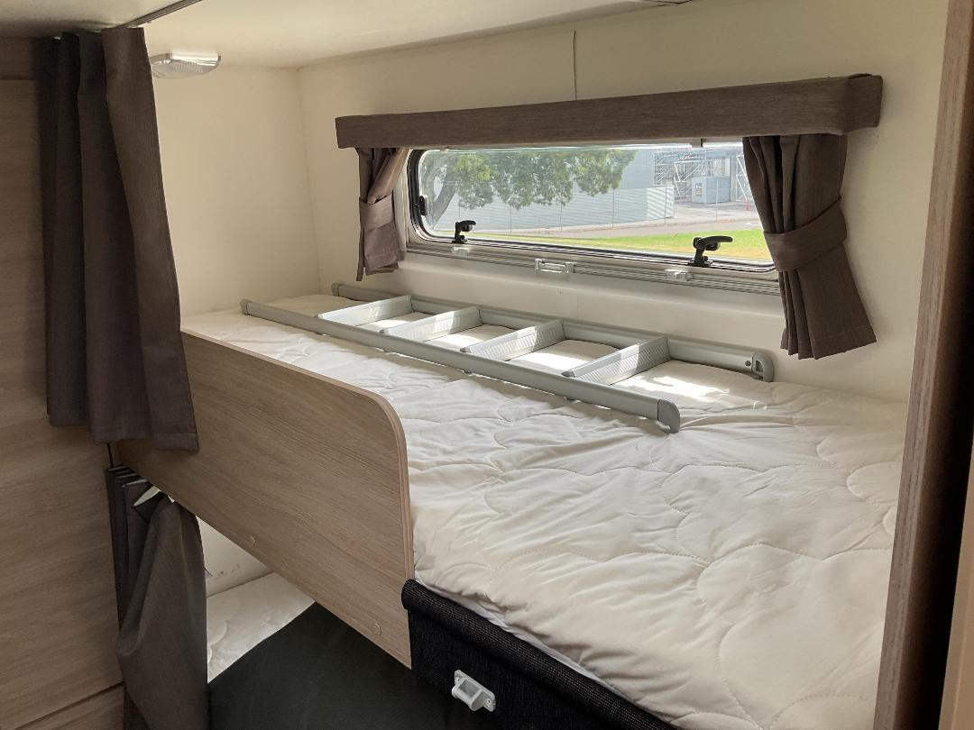 Photo '27' of JAYCO STARCRAFT Caravan - Tandem Photo '27' of JAYCO STARCRAFT Caravan - Tandem