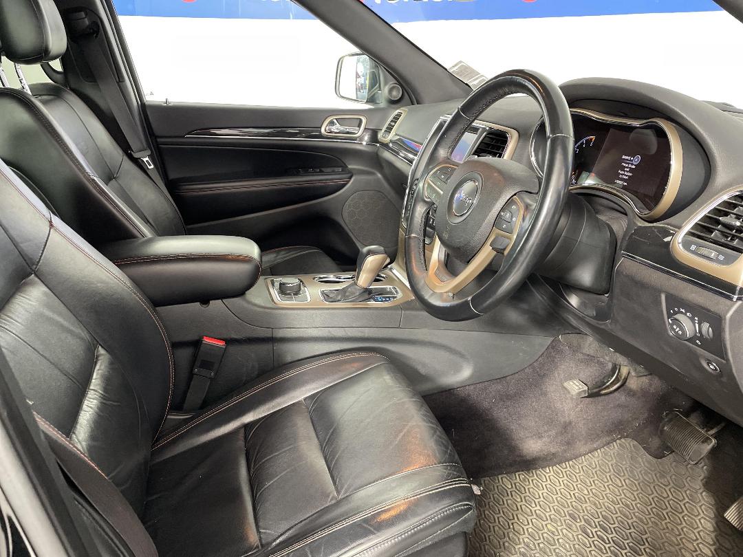 Photo '16' of Jeep Grand Cherokee