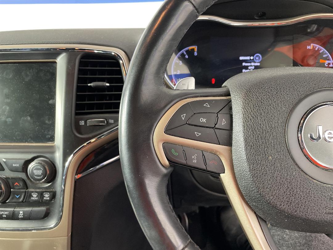 Photo '28' of Jeep Grand Cherokee