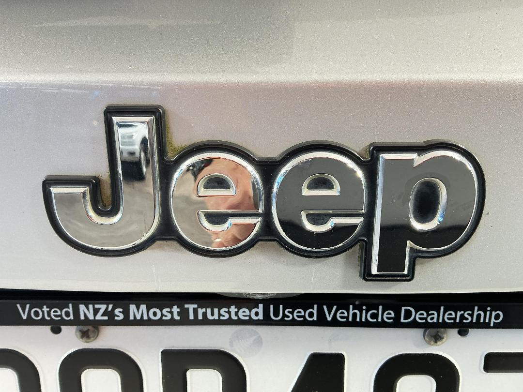 Photo '30' of Jeep Renegade Photo '30' of Jeep Renegade