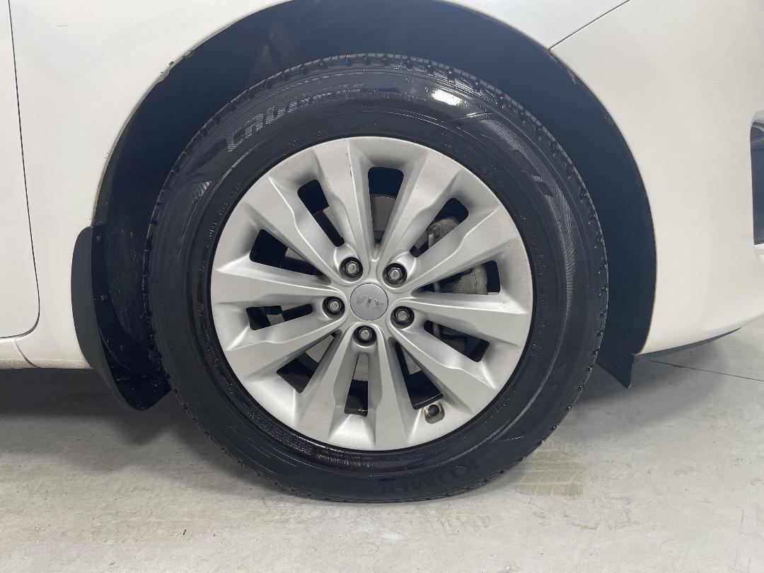 Photo '9' of KIA Carnival