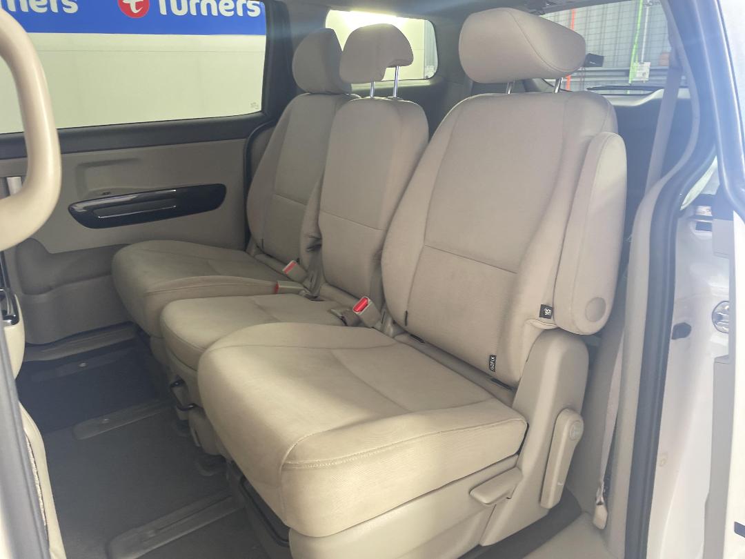 Photo '20' of KIA Carnival