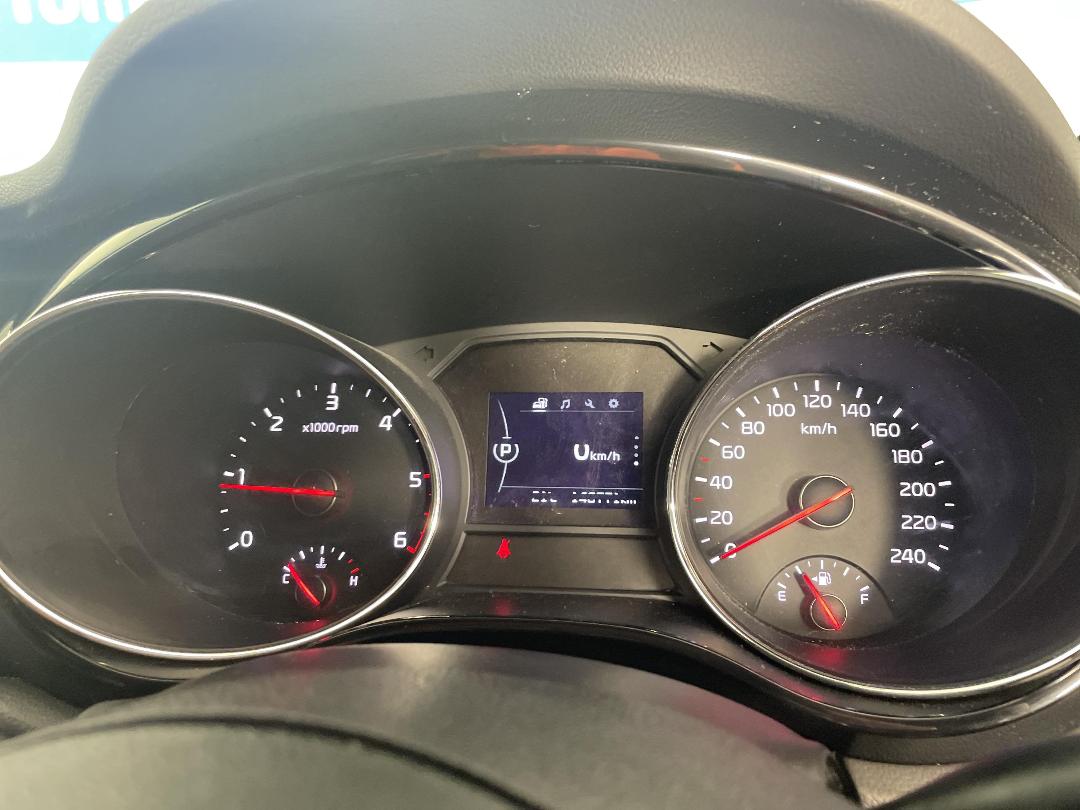 Photo '21' of KIA Carnival