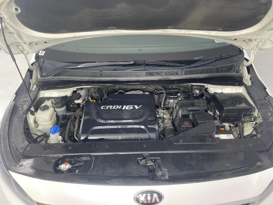 Photo '13' of KIA Carnival Photo '13' of KIA Carnival