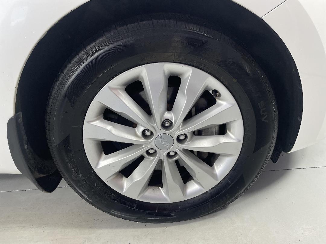 Photo '9' of KIA Carnival Photo '9' of KIA Carnival