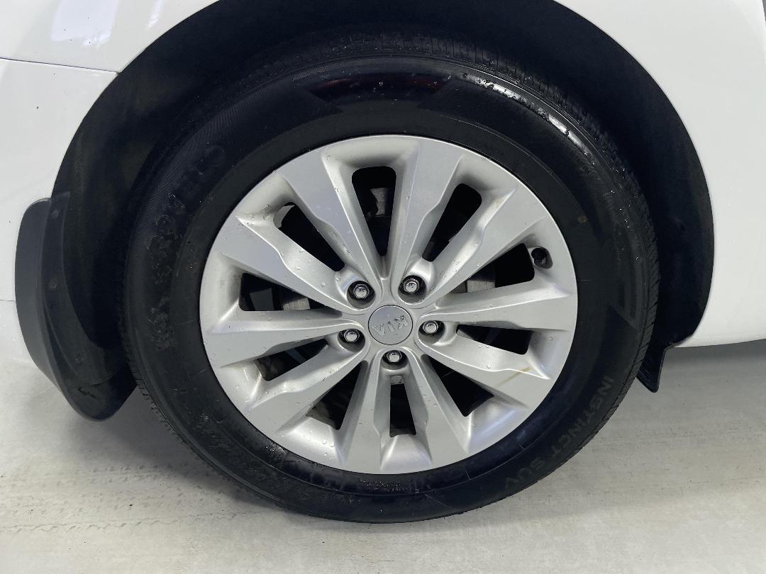 Photo '12' of KIA Carnival Photo '12' of KIA Carnival