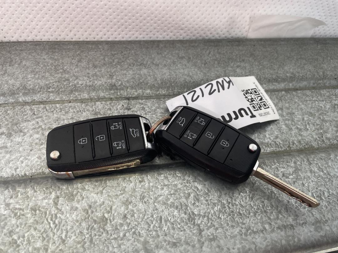 Photo '21' of KIA Carnival Photo '21' of KIA Carnival