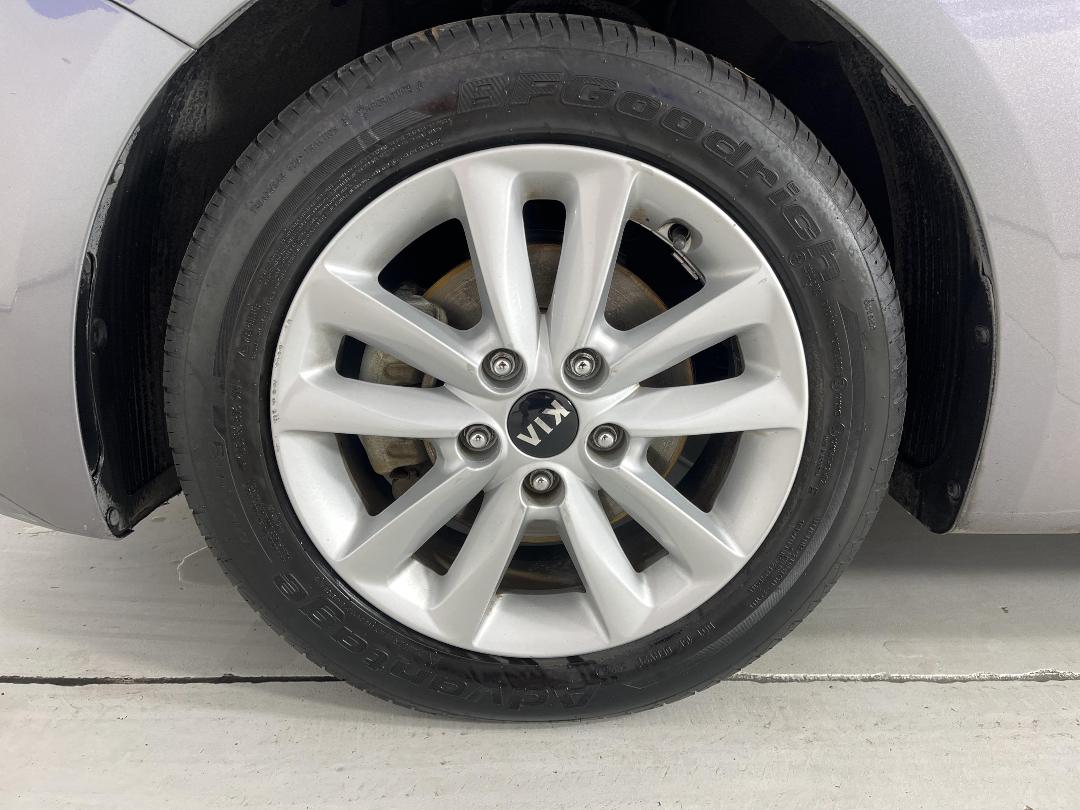 Photo '10' of KIA Cerato