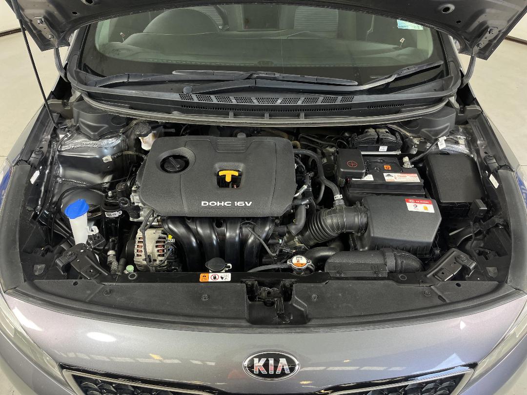 Photo '13' of KIA Cerato