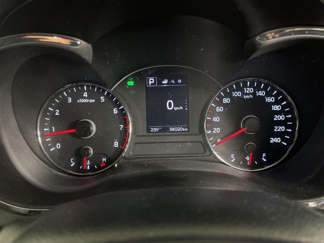 Photo '21' of KIA Cerato