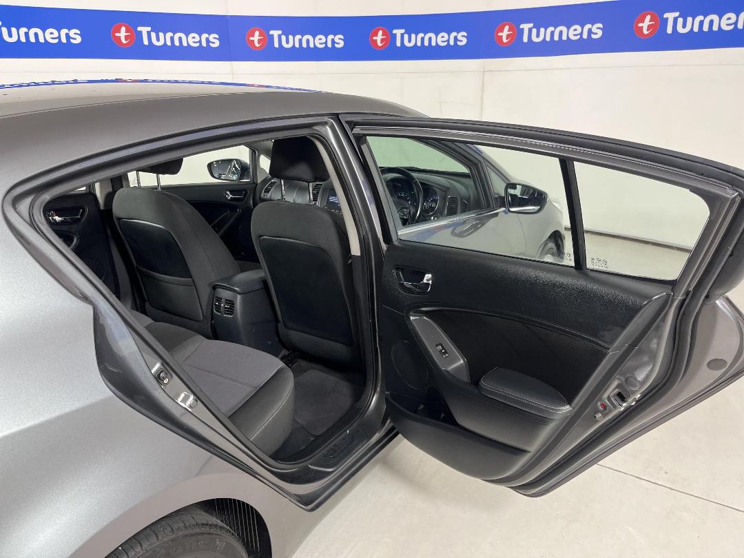 Photo '19' of KIA Cerato