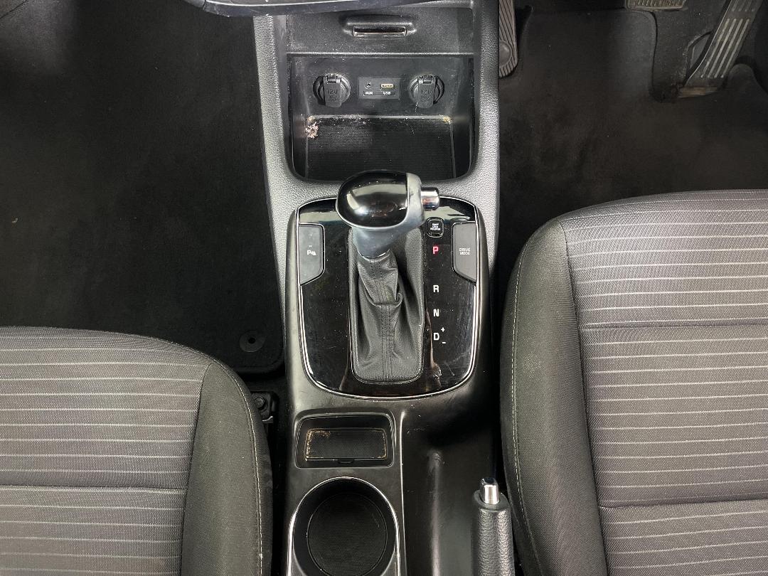 Photo '23' of KIA Cerato