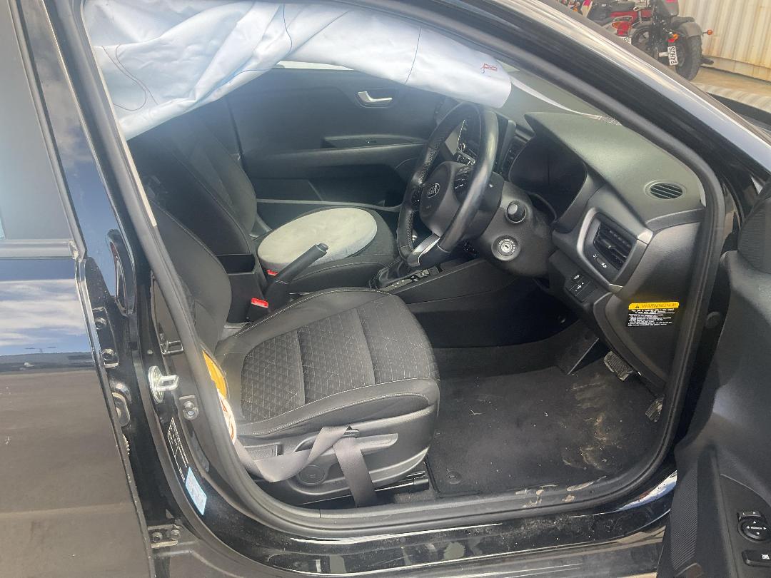 Photo '10' of KIA RIO LX Photo '10' of KIA RIO LX