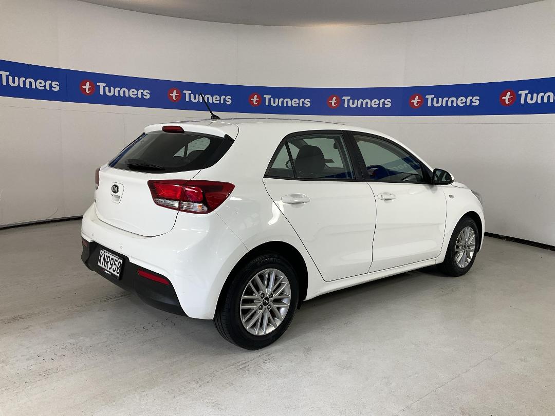 Photo '7' of KIA RIO Photo '7' of KIA RIO