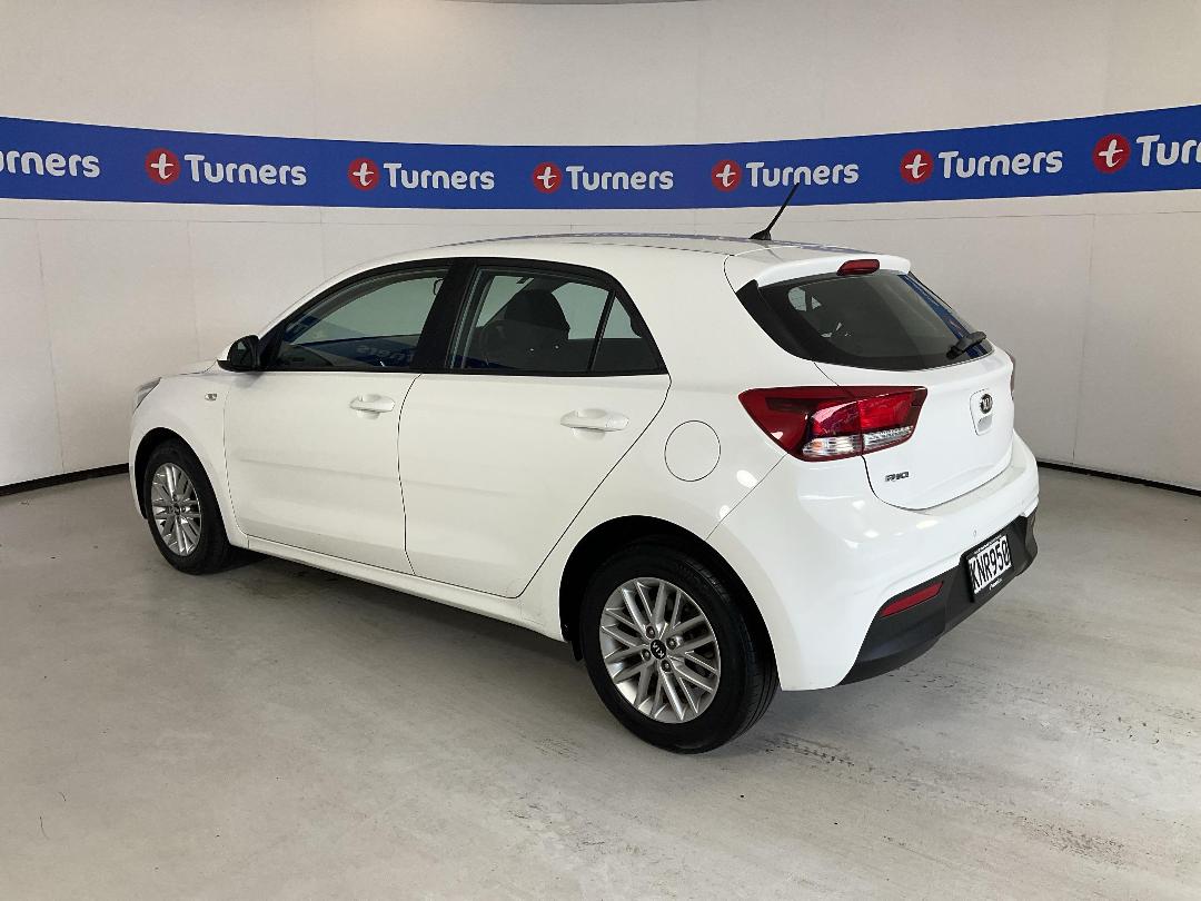 Photo '5' of KIA RIO Photo '5' of KIA RIO