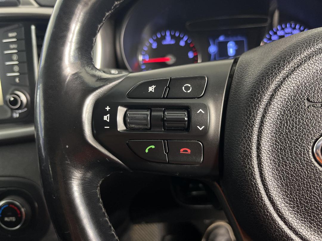 Photo '25' of KIA Sorento Photo '25' of KIA Sorento