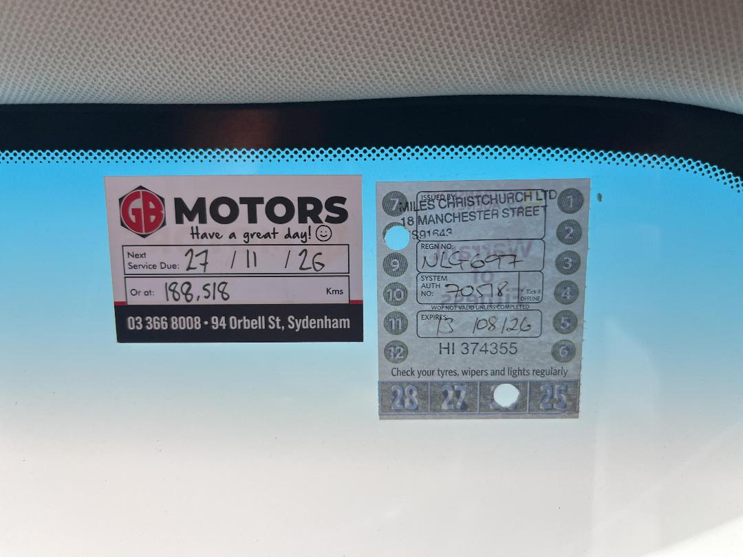 Photo '31' of KIA Sorento Photo '31' of KIA Sorento