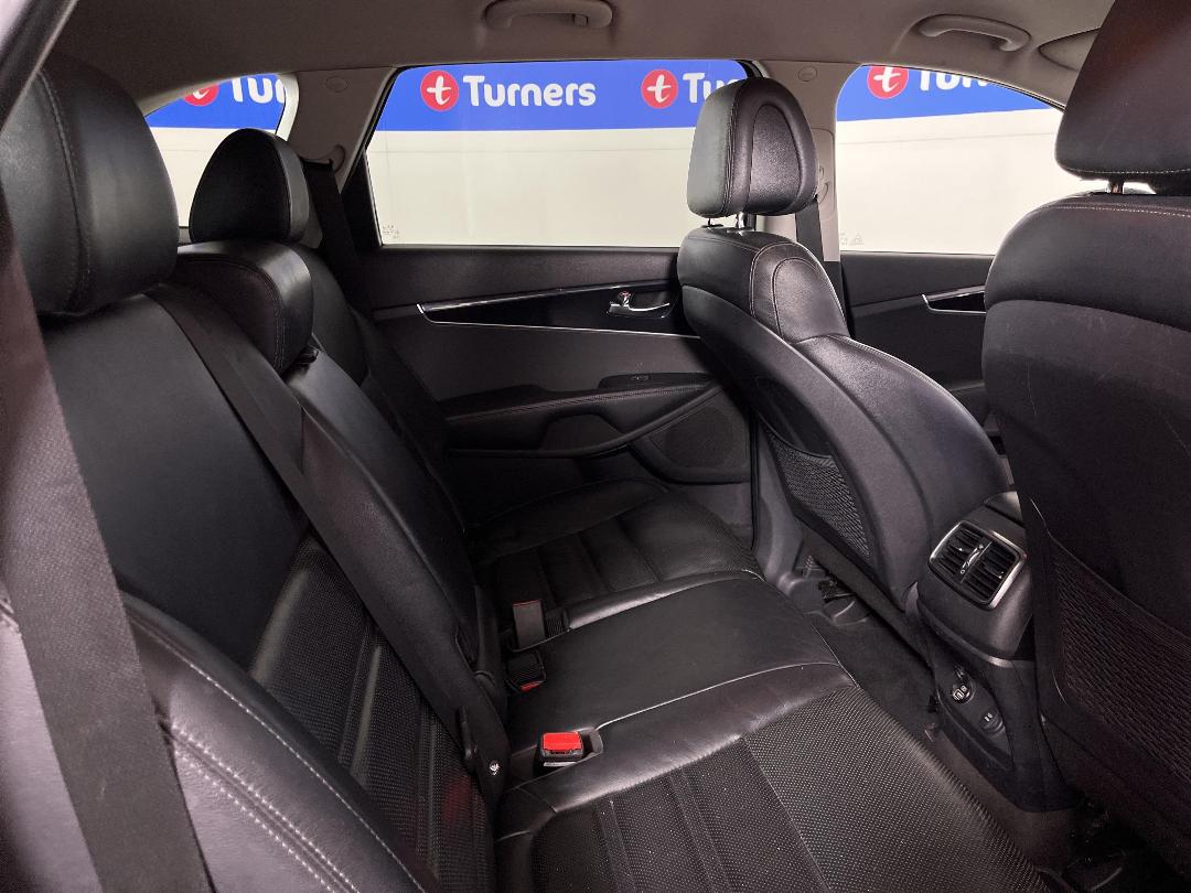 Photo '20' of KIA Sorento