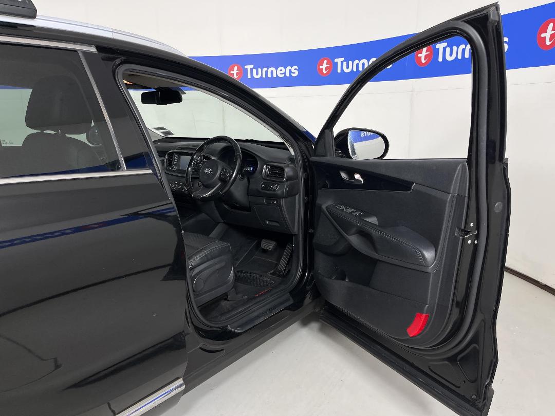 Photo '15' of KIA Sorento