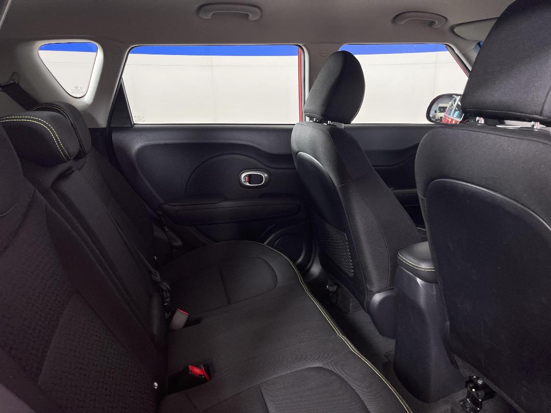 Photo '20' of KIA Soul Photo '20' of KIA Soul