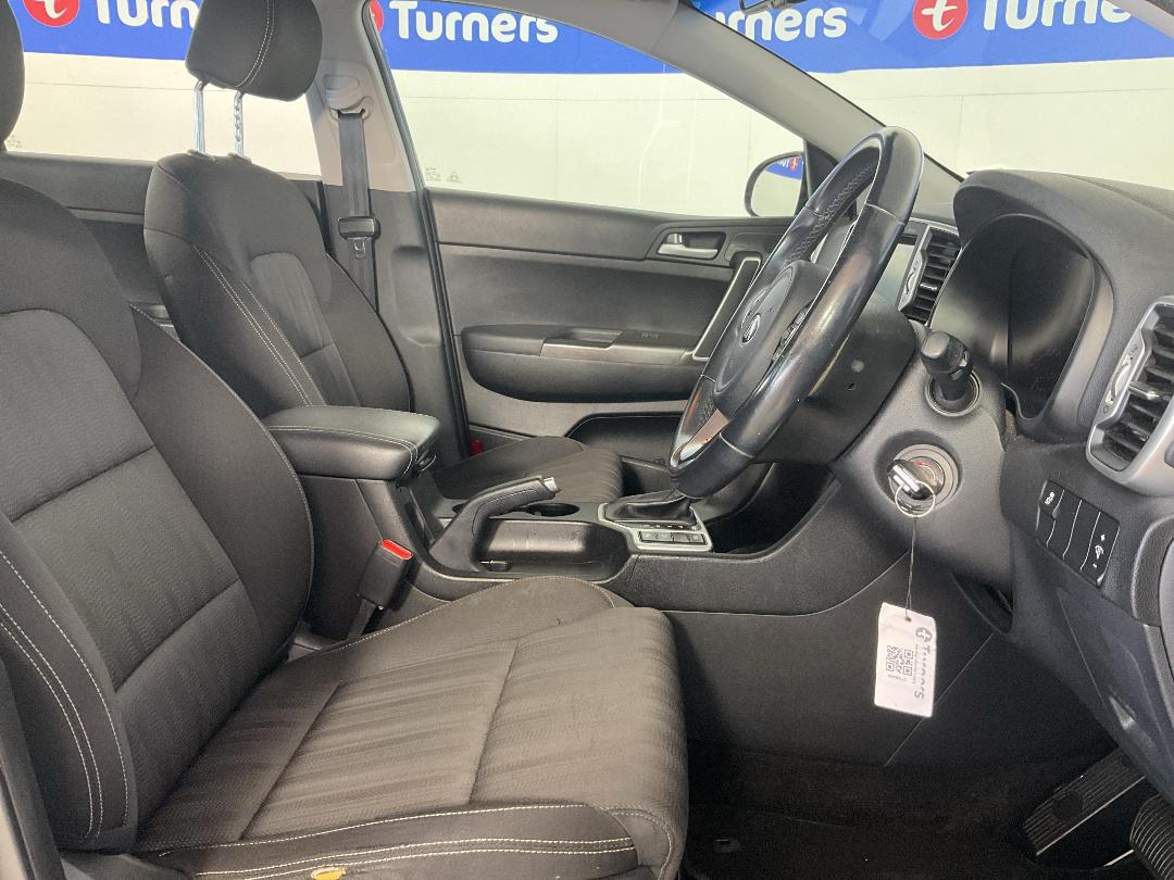 Photo '16' of KIA Sportage Photo '16' of KIA Sportage