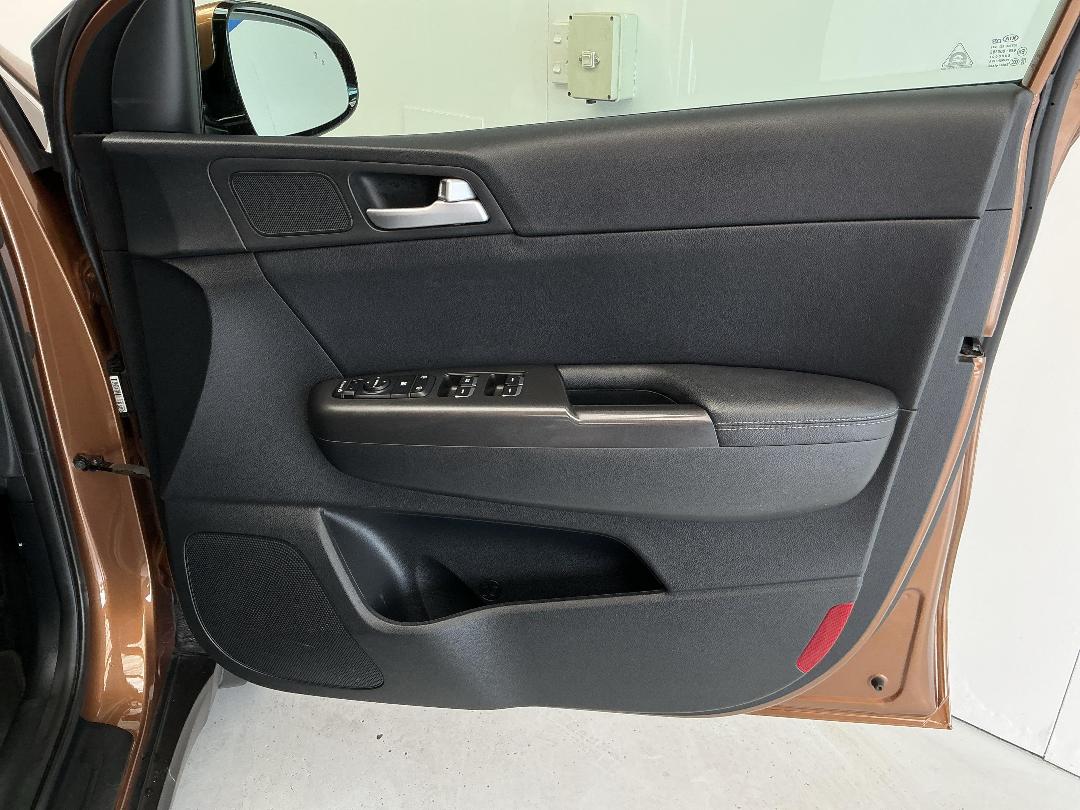 Photo '15' of KIA Sportage Photo '15' of KIA Sportage