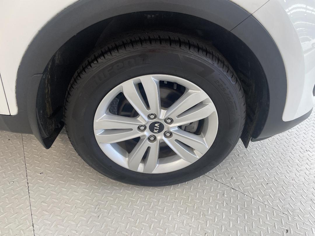 Photo '9' of KIA Sportage Photo '9' of KIA Sportage