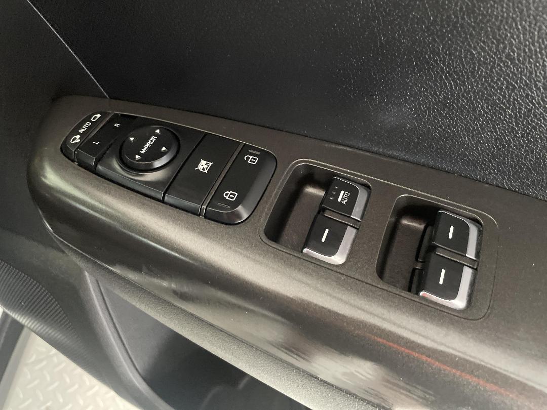 Photo '24' of KIA Sportage Photo '24' of KIA Sportage