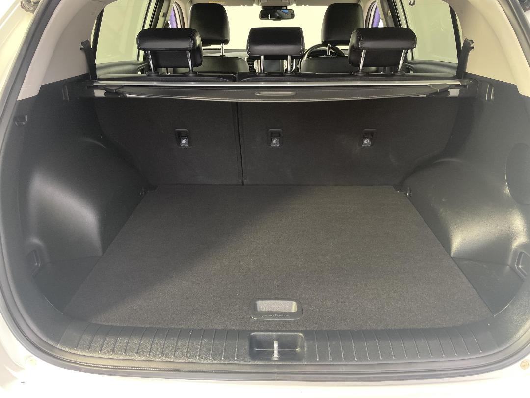 Photo '14' of KIA Sportage Photo '14' of KIA Sportage