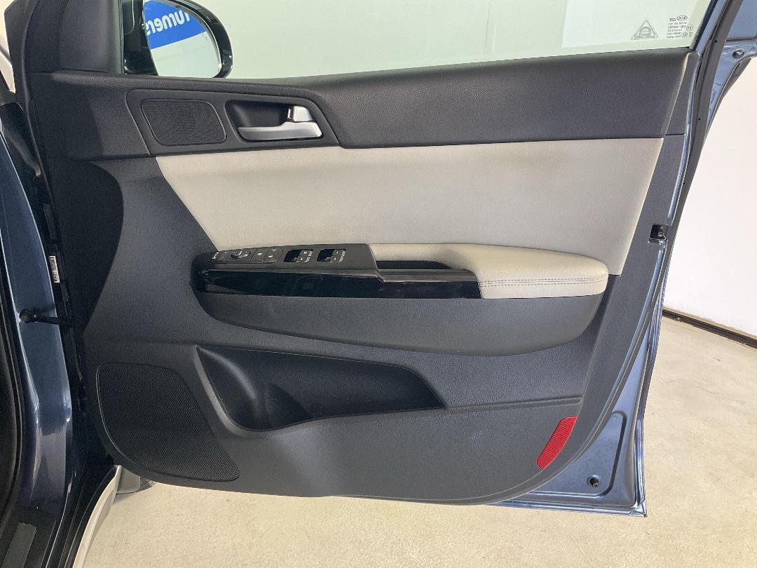 Photo '15' of KIA Sportage Photo '15' of KIA Sportage