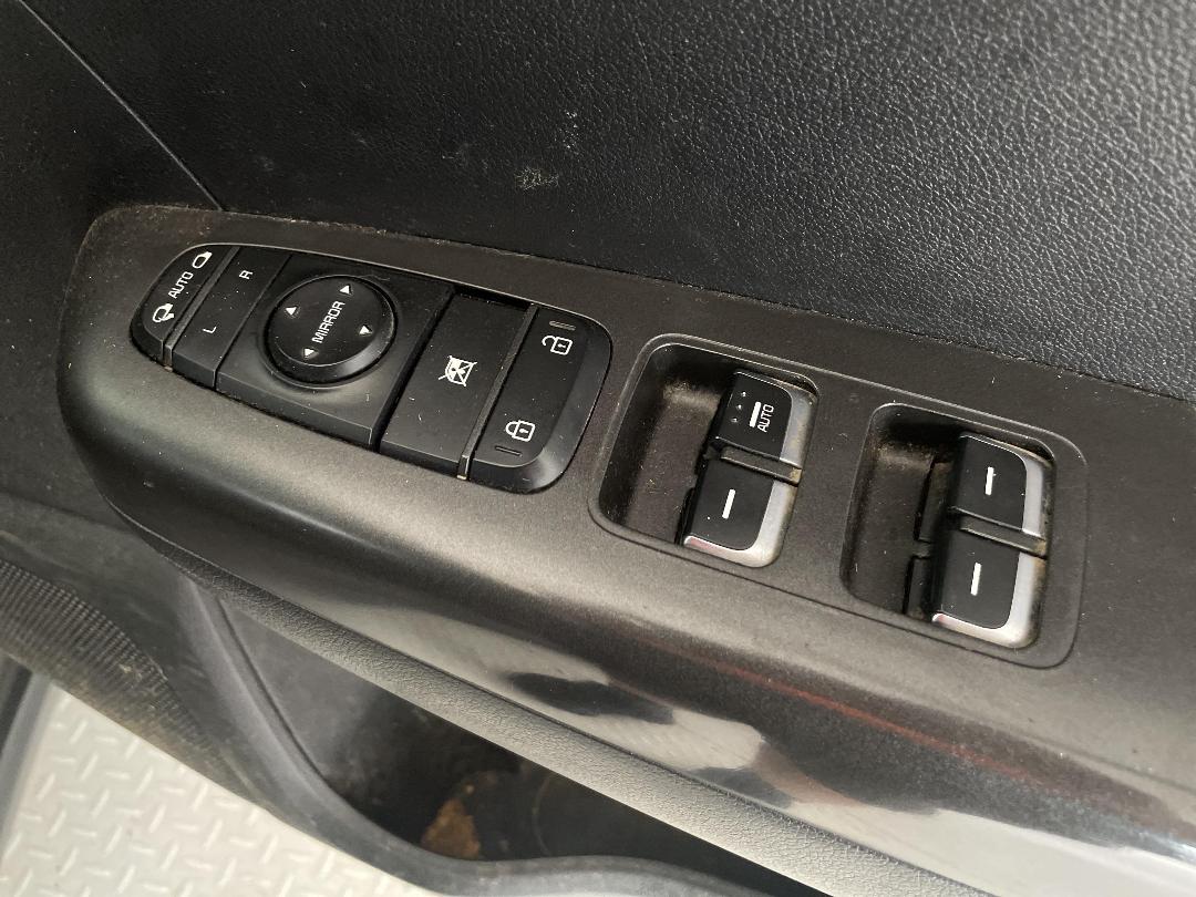 Photo '23' of KIA Sportage Photo '23' of KIA Sportage