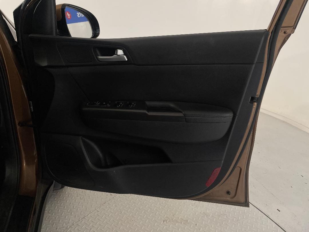 Photo '15' of KIA Sportage Photo '15' of KIA Sportage