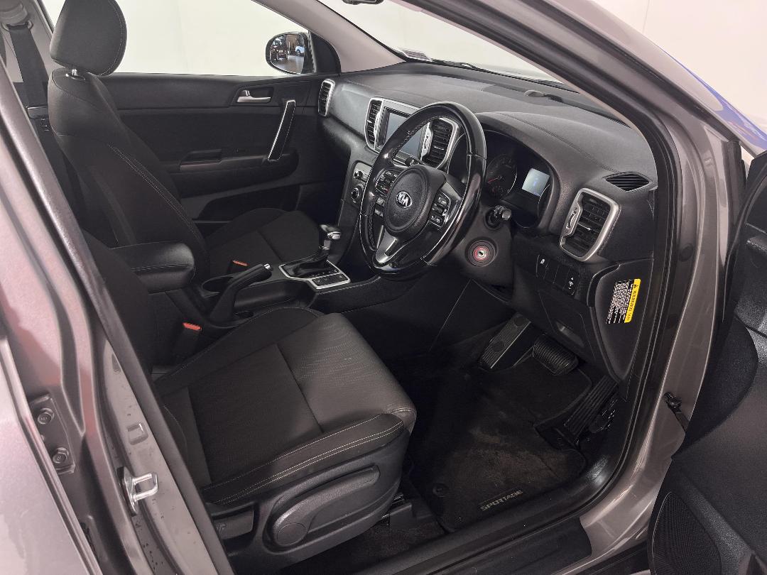 Photo '16' of KIA Sportage