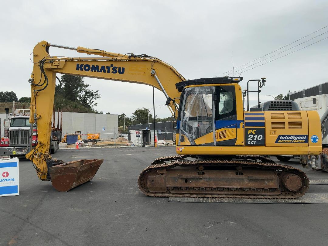 Photo '7' of Komatsu PC210CI-10 Excavator